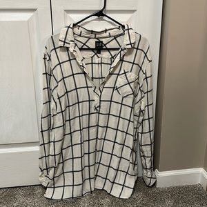 Gap Maternity plaid shirt
